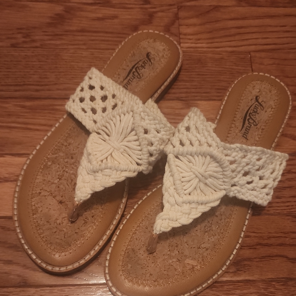 Lucky Brand Cream and Tan Woven Sandals